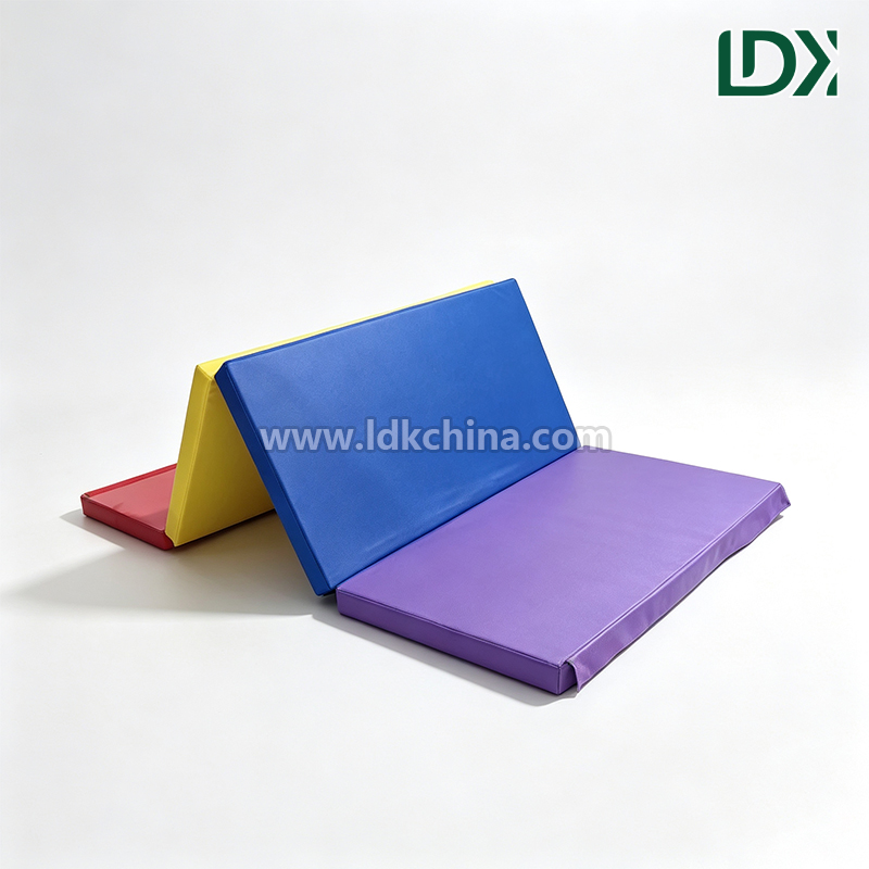 Durable Non Slip Folding Gymnastics Mat for Professional Cheerleading Aerobics Martial Arts and Thick Padded Floor Work