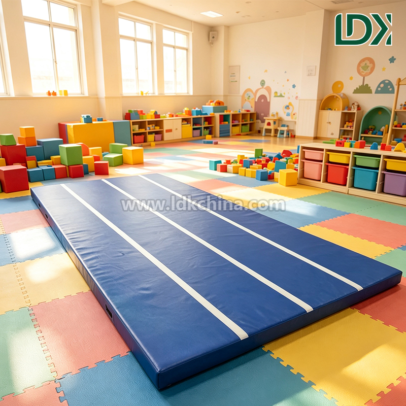 Durable Gymnastics Safety Mat Waterproof PVC Leather Impact Absorption Cushion for Professional Athletes Gym Use