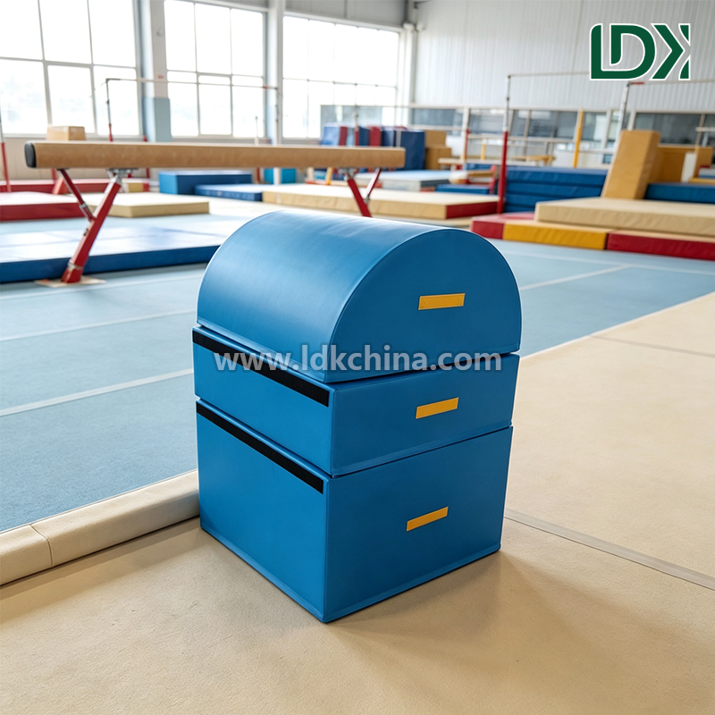 Professional Gymnastics Club Vaulting Trainer Adjustable three Section Gymnastics Vaulting Box Foam Vaulting Horse
