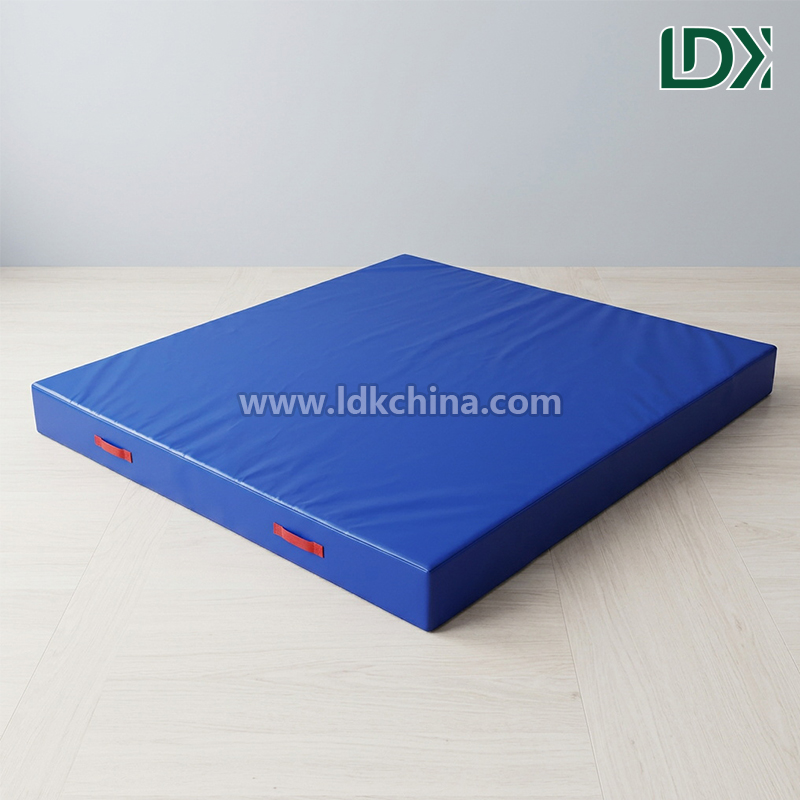 Durable Balance Beam Landing Mat Non Slip Vinyl Cover Gymnastics Safety Landing Cushion for FIG Competition Training