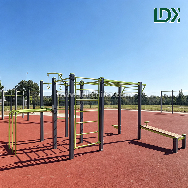 Premium Adult Outdoor Fitness Equipment with Ergonomic Design for Functional Training in Hotel and Corporate Wellness Areas