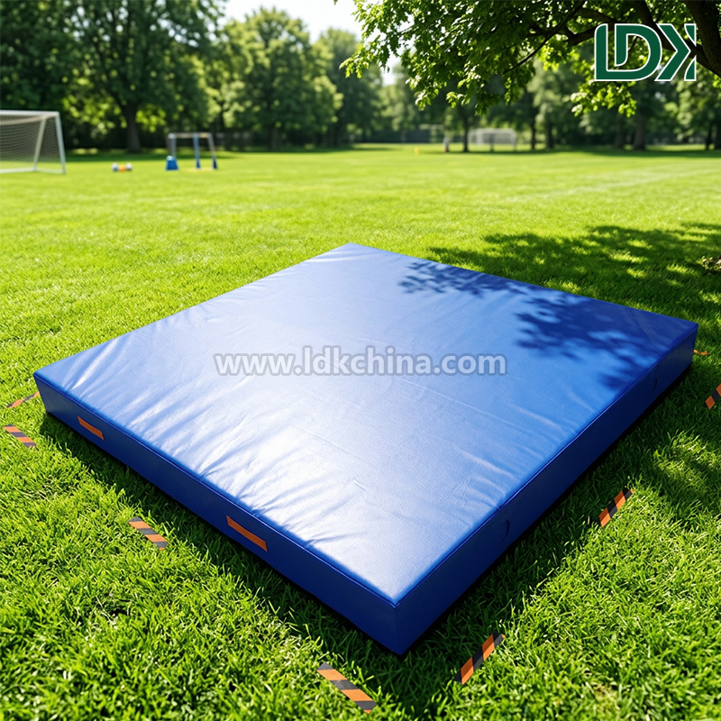 Durable Balance Beam Landing Mat Non Slip Vinyl Cover Gymnastics Safety Landing Cushion for FIG Competition Training