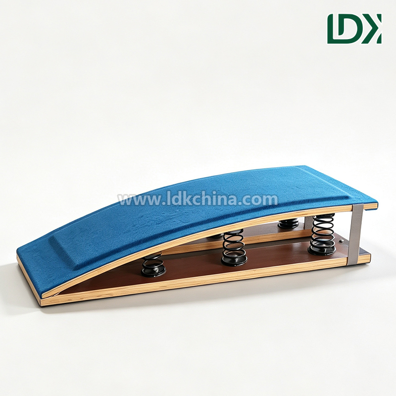 Professional Gymnastics Spring Board Safe Anti Slip Surface for School Gym Training and Competition
