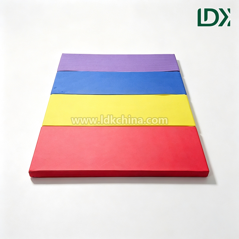 Durable Non Slip Folding Gymnastics Mat for Professional Cheerleading Aerobics Martial Arts and Thick Padded Floor Work