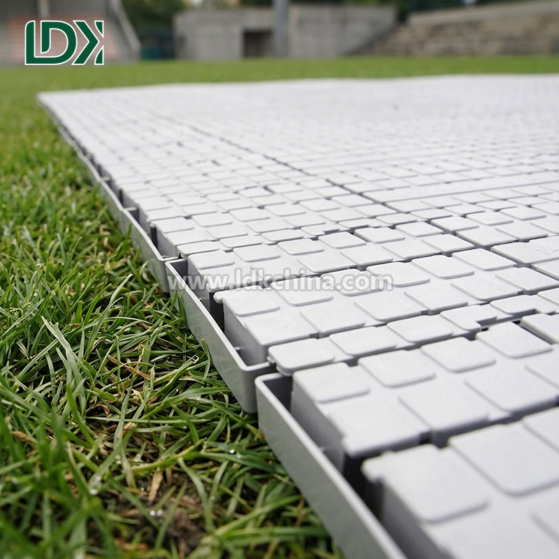 Lightweight Removable Turf Protection Floor for Grass Protection and Easy Ground Cover in Residential and Commercial Use Featured Image