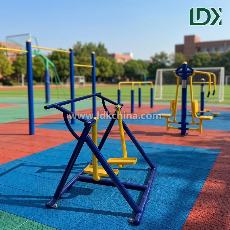 Durable Outdoor Fitness Equipment Single Air Walker Cross Trainer for School Playground and Municipal Projects