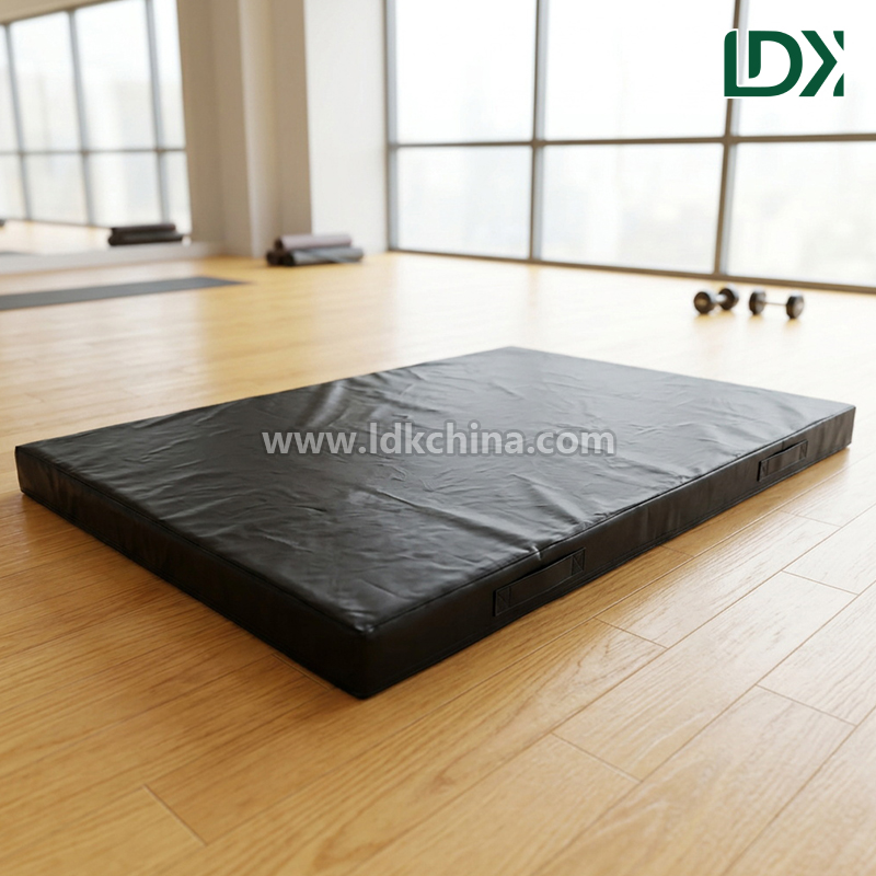 High Density Gymnastics Landing Pad Anti Tear Gymnastics Crash Mat Waterproof Foam Landing Pad for Martial Arts