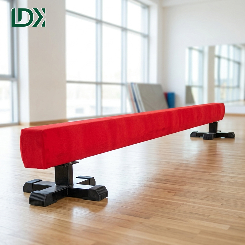 School Sports Equipment 3 m Wooden Balance Beams With Fixed Height for Physical Education Training