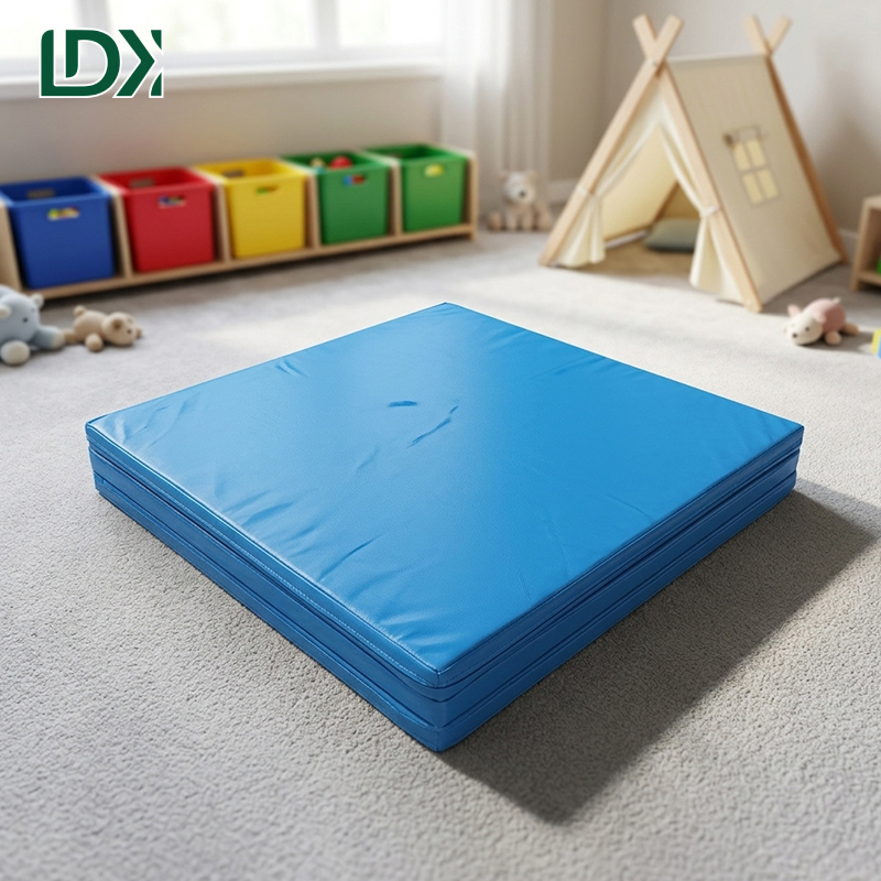 Custom Logo Three Folding Mat Portable Tri-Fold Exercise Pad for Yoga Pilates and Martial Arts Training Wholesale