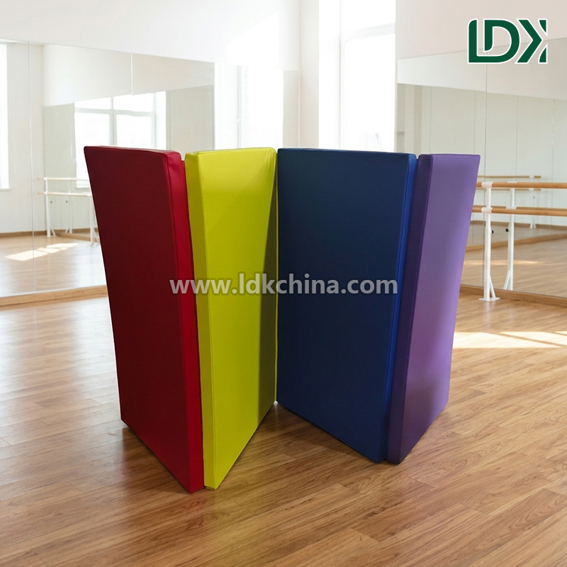 Durable Non Slip Folding Gymnastics Mat for Professional Cheerleading Aerobics Martial Arts and Thick Padded Floor Work