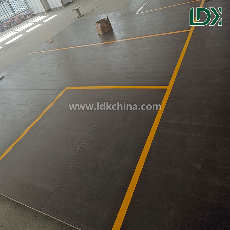 Professional All Glass Squash Court with 12mm Tempered Glass for Clubs and Competitions