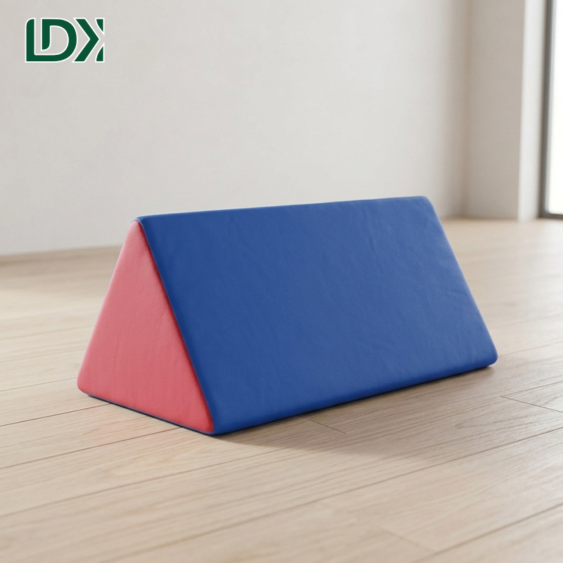 Professional High Density Gymnastics Incline Wedge Foam Mat for Tumbling Training and Cheerleading Practice Wholesale