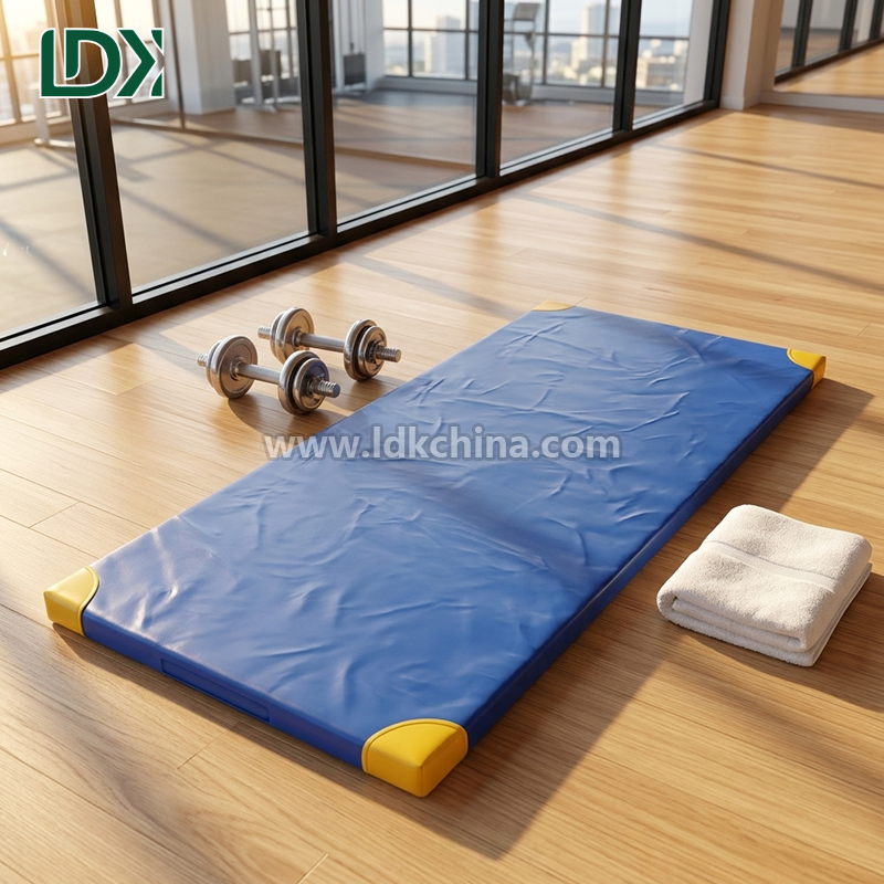 Custom Landing Mat for Kids Gymnastics Exercise Soft Foam Safety Protection Pad for School and Club Training