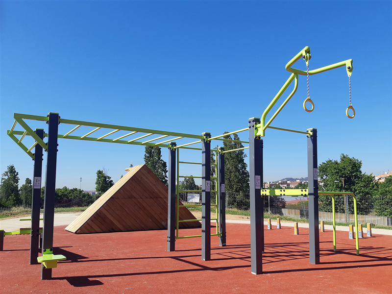 Benefits of using outdoor fitness equipment