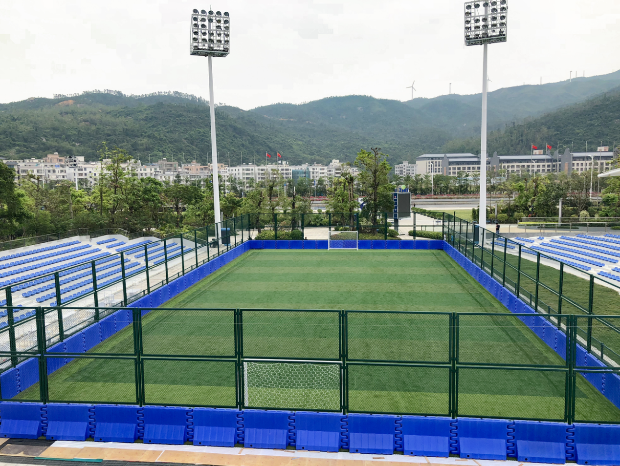 https://www.alibaba.com/product-detail/Outdoor-Customized-Panna-Soccer-Cage-Football_1600314346667.html?spm=a2747.manage.0.0.2bf571d2SEyQm2