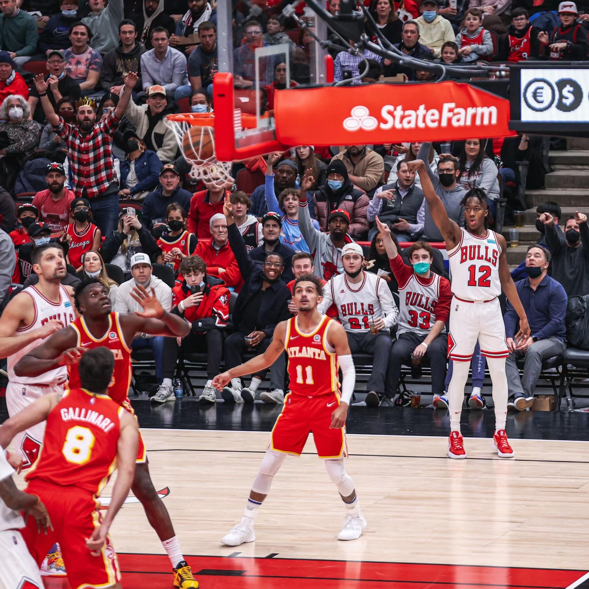 First of the season! DeRozan 1600+300+300 0 points in the last ten minutes and lost the key three points